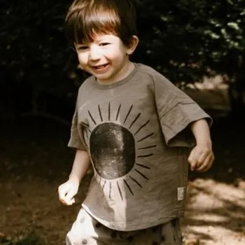 1-6 Yaşında Bebek Erkek Tees Moda Kore Tarzı Retro Çocuk T Shirt Üstleri O-Boyun Düz Renk Baskılı Çocuk Giysileri Tişörtleri