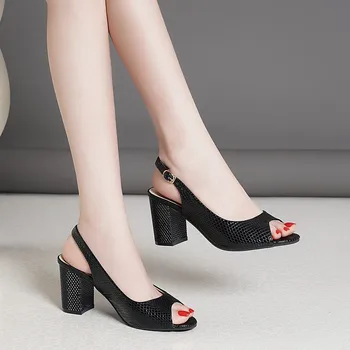 Sandalet Kadın 2023 Yaz Yeni ayakkabı Kadın Peep Toe Topuklu Sandalet Deri Lüks Yüksek Topuklu Rahat Moda Platformu Bayan Ayakkabıları
